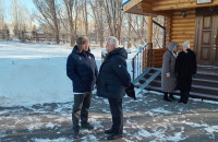 Сегодня Самарскую городскую клиническую больницу №8 посетил депутат Государственной Думы Федерального Собрания Российской Федерации Виктор Алексеевич Казаков. 