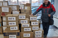 Сотрудники и члены первичной профсоюзной организации нашей больницы приняли активное участие в сборе гуманитарной помощи для нужд СВО.