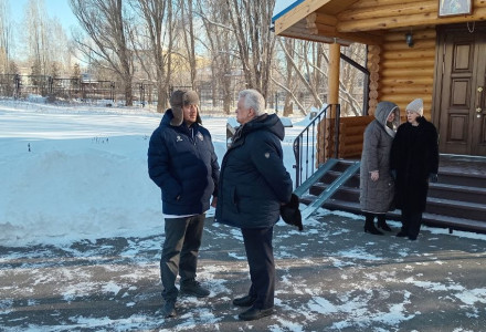 Сегодня Самарскую городскую клиническую больницу №8 посетил депутат Государственной Думы Федерального Собрания Российской Федерации Виктор Алексеевич Казаков. 