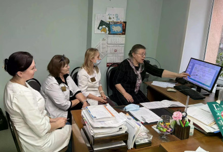  ГБУЗ СО "СГКБ №8" посетила главный внештатный специалист министерства здравоохранения Самарской области по обезболивающей терапии в паллиативной помощи Осетрова О.В. 